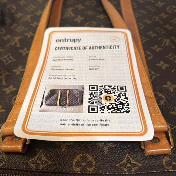 Louis Vuitton Travel Bag 17x12x5.5 - Picture 7 of 10